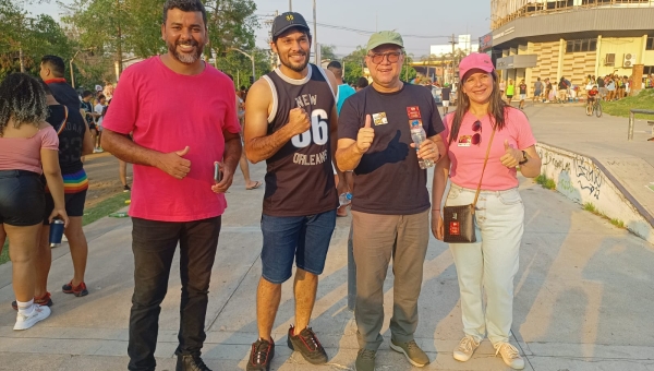 Nilson Euclides, David Hall e Dimas Sandas participam da Parada LGBTQIA+ em Rio Branco
